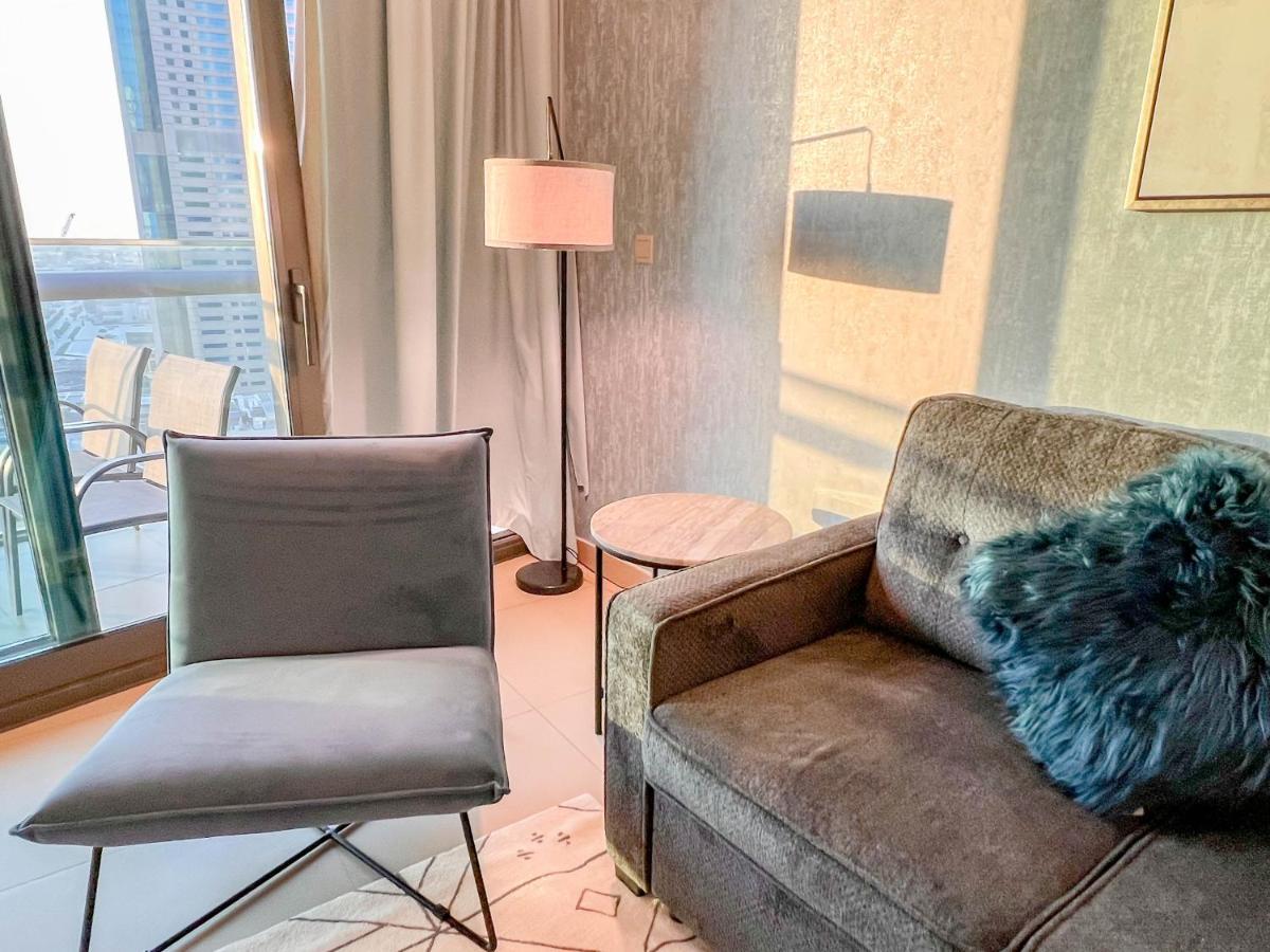 Ferienwohnung Cosmos Living Downtown Dubai Exterior foto