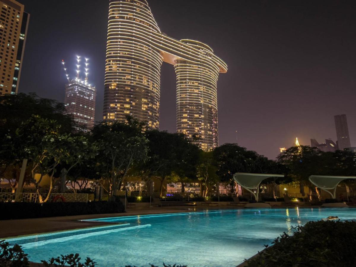 Ferienwohnung Cosmos Living Downtown Dubai Exterior foto